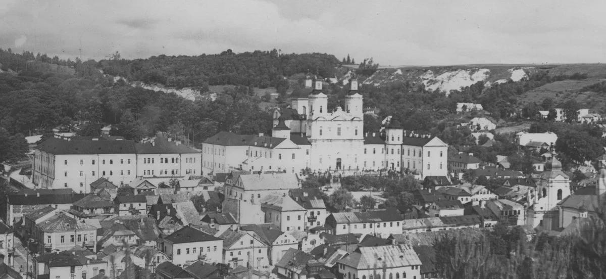 Trójka na Kresach