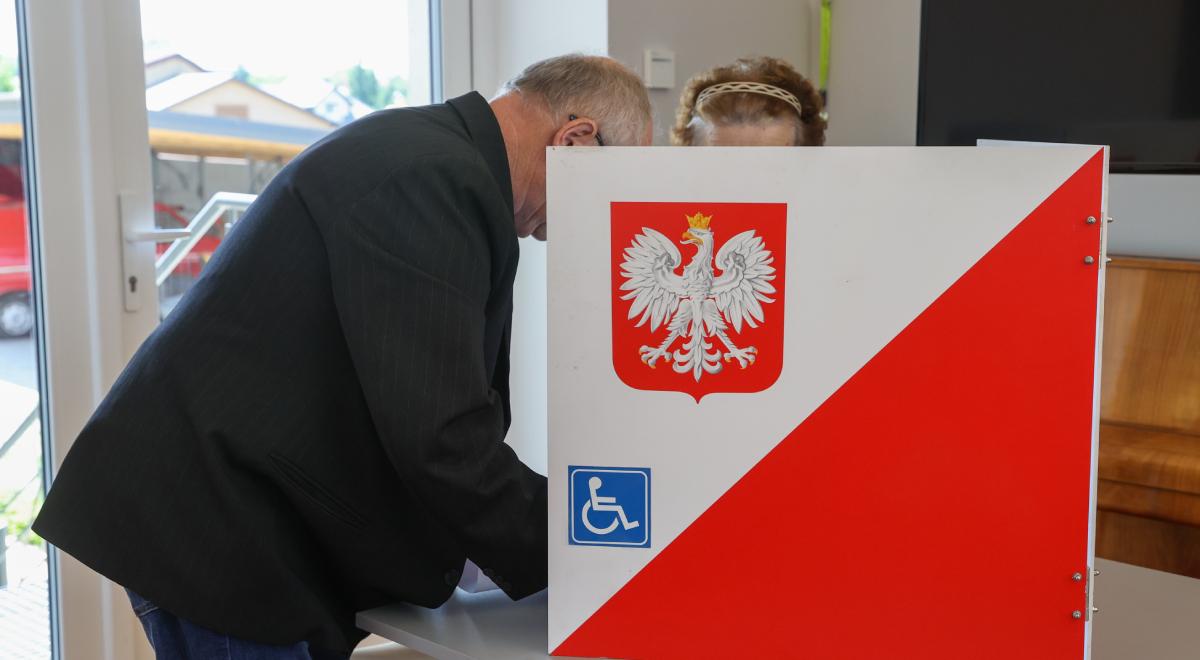 Kampania wyborcza - newsy i fake newsy
