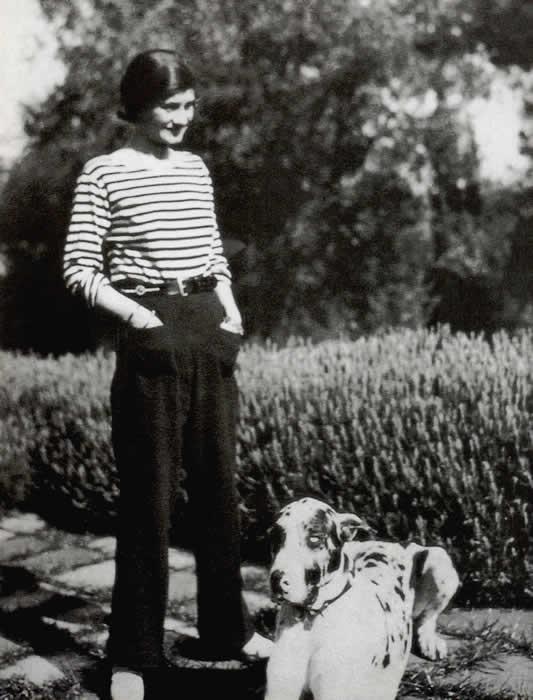 Kobieta, która odwróciła wielowiekowe kanony piękna - Coco Chanel 